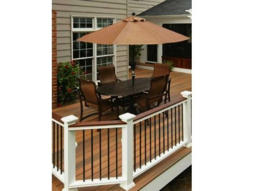 Tuxedo Corner Deck